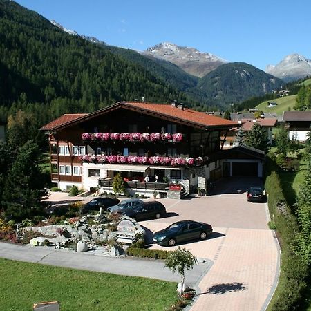 Hotel Haus Angela Sankt Jakob in Defereggen Exteriér fotografie